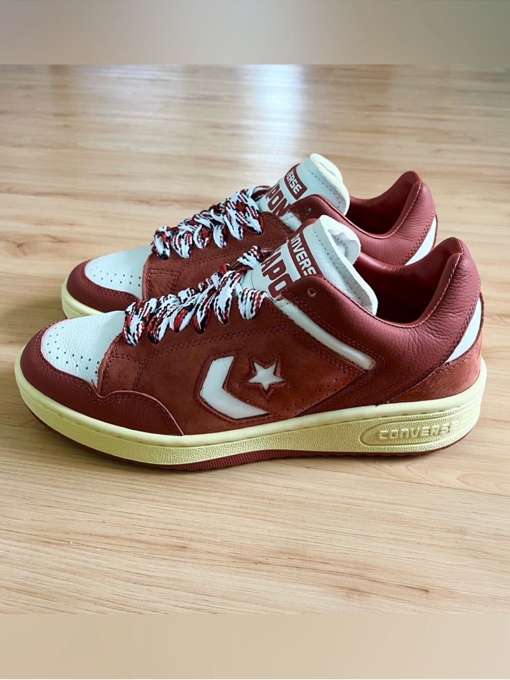 Converse Weapon OX Paris
Men's Walking Shoes Size 9.0
Ritual Red White Sneakers - Picture 2 of 10
